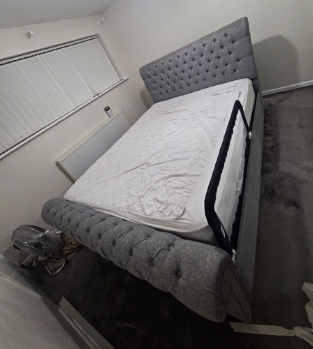 Grey upholstered tufted - grey, sleigh
